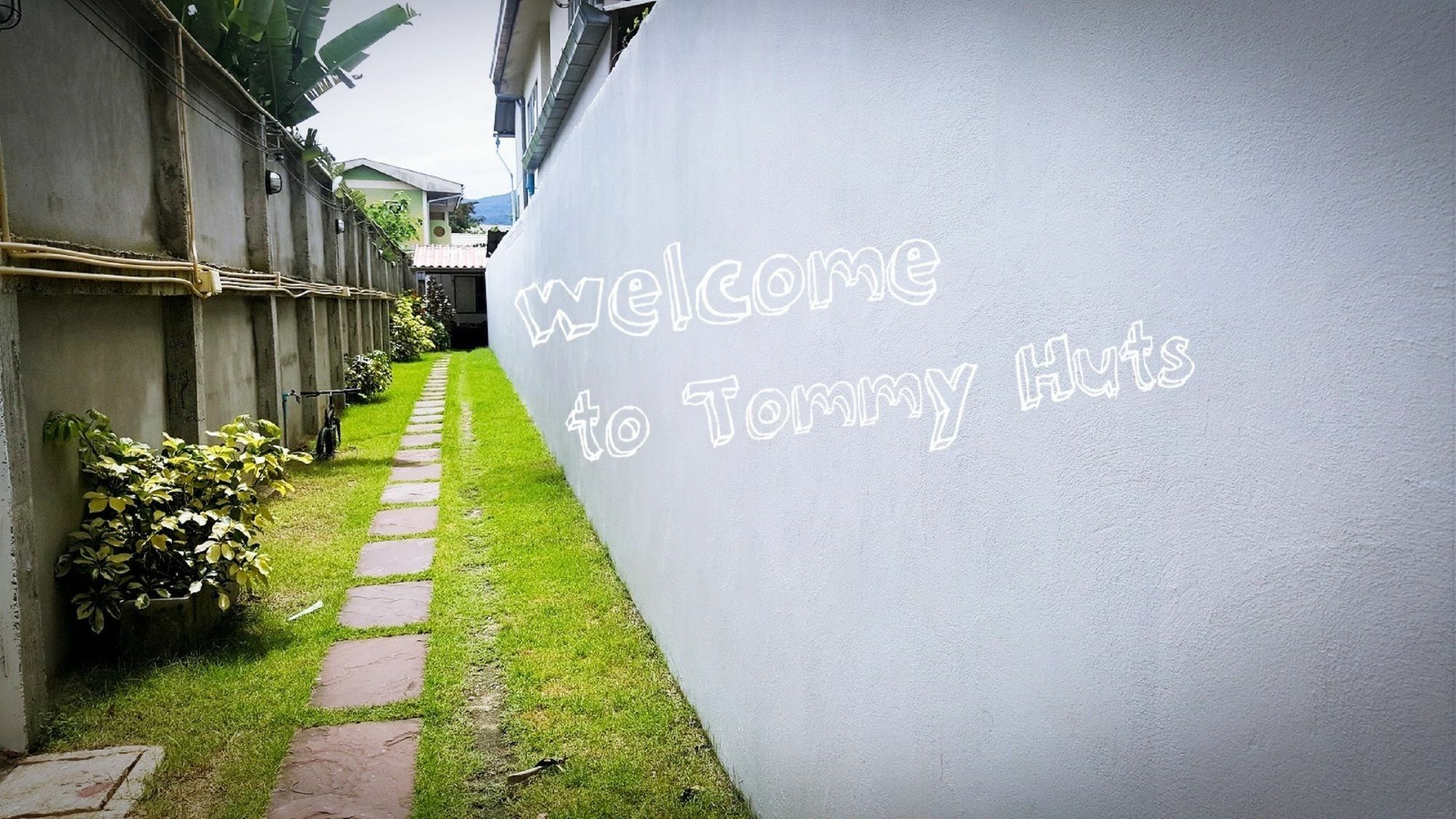 Tommy Huts Hotel Chiang Mai Exterior photo